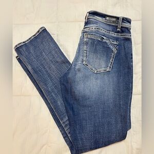 Buckle Women's Straight Leg Blue Jeans